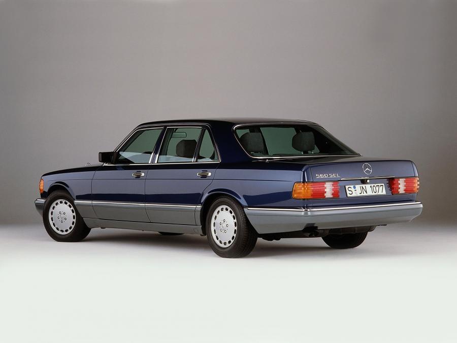  Mercedes-Benz 560 SEL 1985 года  (фото 7 из 14)